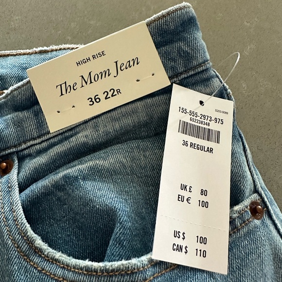 NWT Abercrombie High Rise Mom Jean Size 22R - Picture 3 of 6